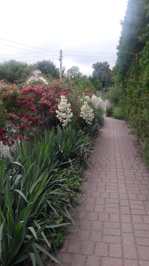 Dom Goscinny Gerus Plawna  Bagian luar foto